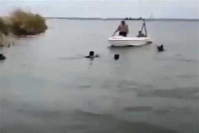 شيخ صيادين مريوط: بالإسكندرية: الحمولة الزائدة وراء حادث الغرق.. فيديو
