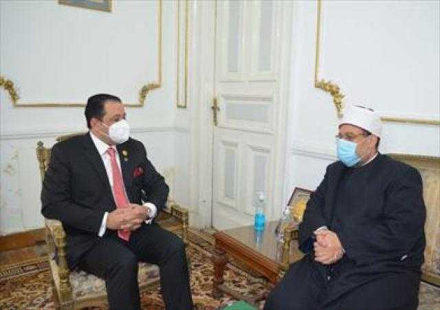 وزير الأوقاف ورئيس مكافحة الإرهاب بالبرلمان العربي يبحثان مواجهة الفكر المتطرف