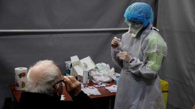 فرنسا تسجل 286 وفاة جديدة بكورونا وأكثر من 25 ألف إصابة خلال 24ساعة