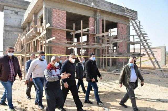 محافظ الشرقية يتفقد إنشاء محطة معالجة صرف بـ 450 مليون جنيه فى الحسينية
