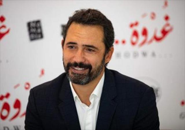 خط أحمر