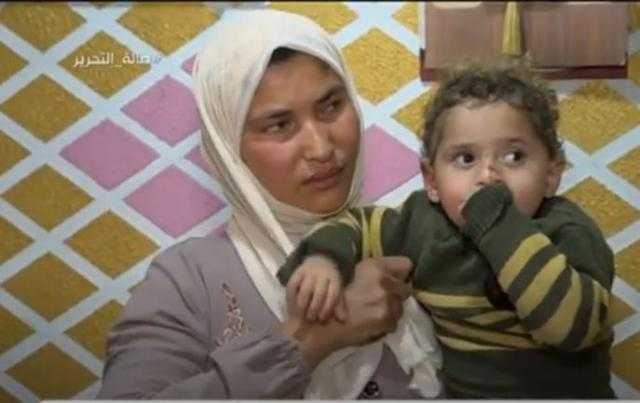 نفسي أسمع كلمة ماما.. سيدة تناشد بعلاج طفلها المصاب بشلل دماغي. فيديو