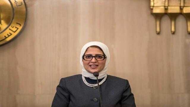 هل ينتقل فيروس كورونا عبر الأحذية؟.. «الصحة» توضح