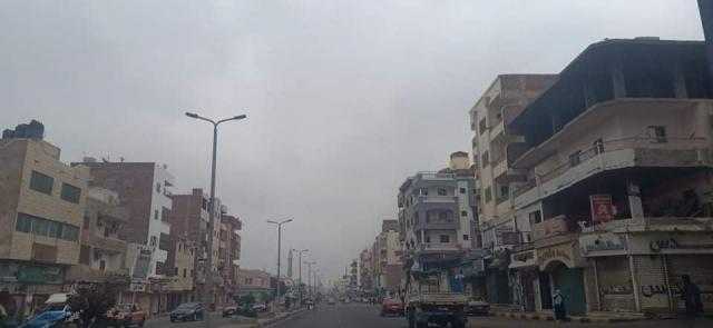 غيوم وانخفاض فى درجة الحرارة وهدوء للرياح والأمواج بالبحر الأحمر