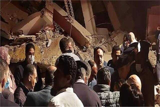 عروسان ناجيان من انهيار عقار جسر السويس: «اتجوزنا من 7 شهور.. وكل اللي جمعناه تحت الأرض».. فيديو 