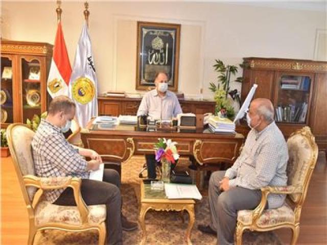 خط أحمر