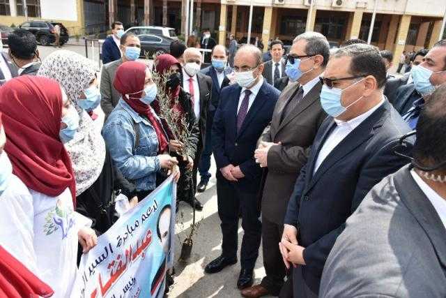 تدشين مبادرة ”هنجملها” لزراعة الأشجار بالشرقية.. صور