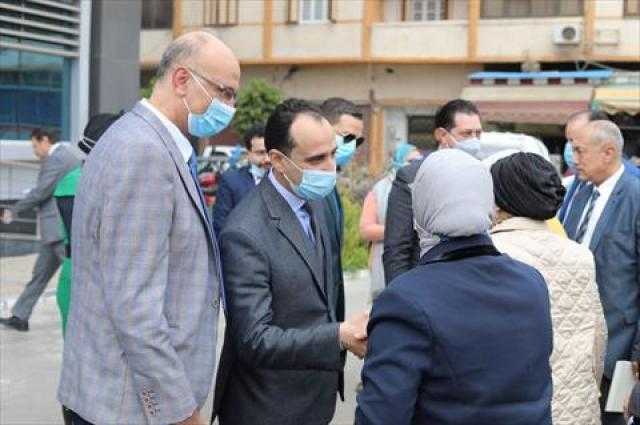 وفد برلمانى يزور فرع هيئة الرعاية الصحية ببورسعيد للاطمئنان على خدمات المنتفعين
