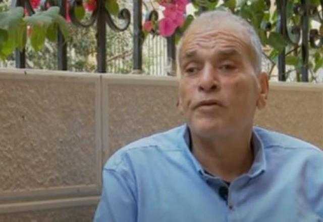 حكاية أول مطعم بمصر يقدم وجباته في الظلام.. فيديو