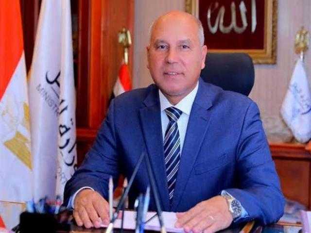 وزير النقل يزور المنيا اليوم ويلتقى سائقى السكة الحديد والإداريين