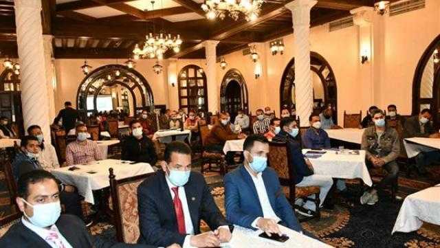 نائب محافظ الفيوم يشهد فعاليات برنامج تدريب العاملين بالفنادق وأصحاب الحرف اليدوية