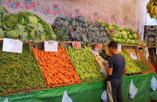 محافظ سوهاج: 150 منفذا ثابتا ومتحركا لبيع السلع الغذائية خلال رمضان