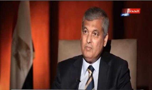 رئيس القابضة للتشييد يكشف أسباب تعسر الموقف المالي للشركة