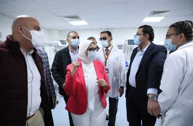 وزيرة الصحة تبدأ جولتها في أسوان بتفقد وحدة طب أسرة الشراونة