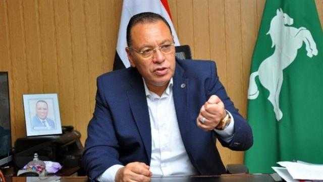ضبط 30 طن خامات مجهولة المصدر داخل مصنع بدون ترخيص بالشرقية
