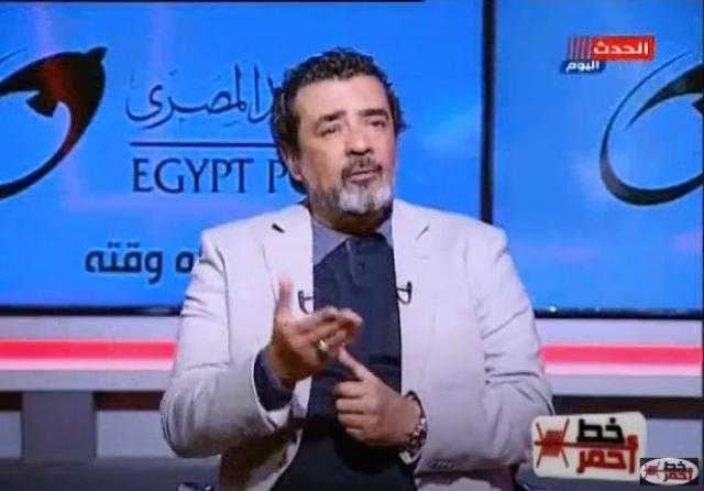 الفنان شريف خيرالله باكيا: روحي راحت مني بعد وفاة أمي.. فيديو