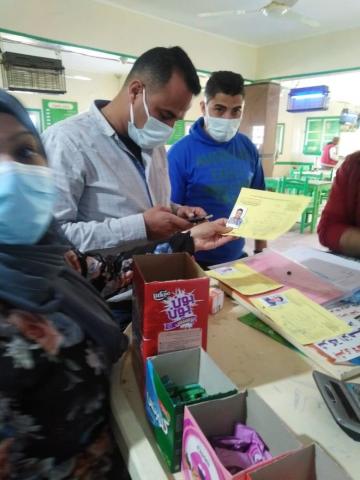اعدام نصف طن أغذية متنوعة و100 لتر عصائر غير صالحة فى حملات بالغردقة