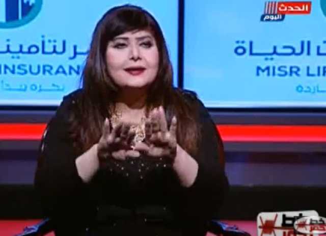 الفنانة هندية تكشف سبب اعتزالها الفن.. فيديو