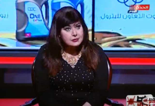 الفنانة هندية تكشف أسباب تقديم برنامج تلفزيوني.. فيديو