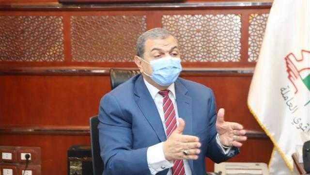 القوى العاملة: تعيين 426 شابا وغلق 12 منشأة مخالفة للقانون بدمياط