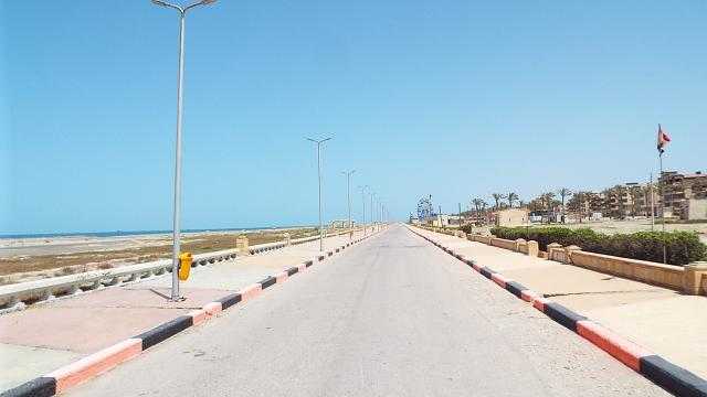 بتوجيهات محافظ كفر الشيخ.. غلق مصيف بلطيم ومنع التواجد بشواطئه الستة.. صور  