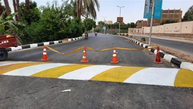 خط أحمر