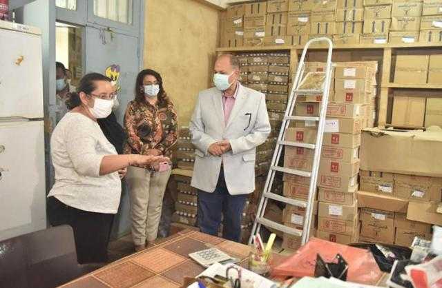 محافظ أسيوط يتفقد مخزن الأدوية الرئيسي للاطمئنان على توافر الأدوية