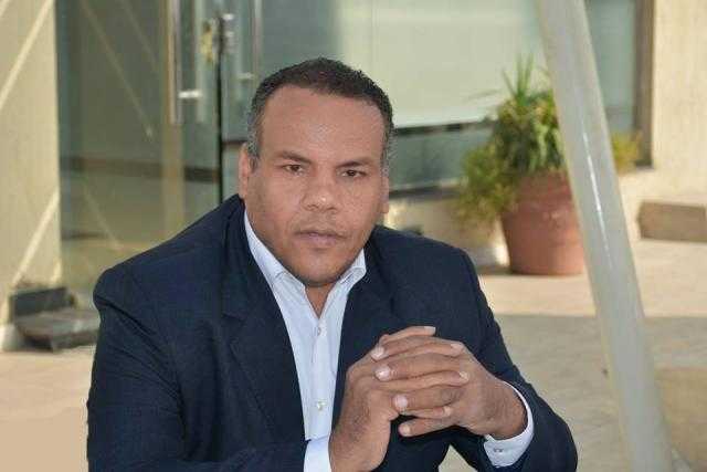 خبير اقتصادى لـ ”التجار الجشعين” : لا تسرقوا فرحة الموظفين بعلاوة يوليو