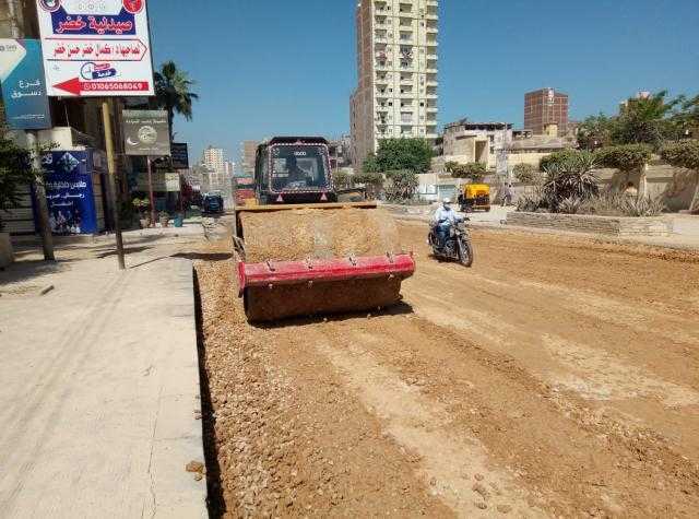 استلام موقع مجمع المدارس بأبو زامل واستكمال الرصف بدسوق