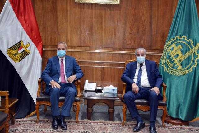 محافظ القليوبية يستقبل وزير التموين لتفقد صوامع بنها طريق مصر الإسكندرية الزراعي