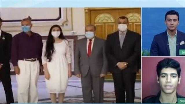 «الإنتاج الحربي» تكرم طلابا مصريين وتتبنى مشروعاتهم