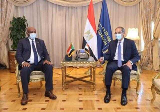 وزير الاتصالات: مشروعات مشتركة في تكنولوجيا المعلومات لدعم التعاون بين مصر والسودان