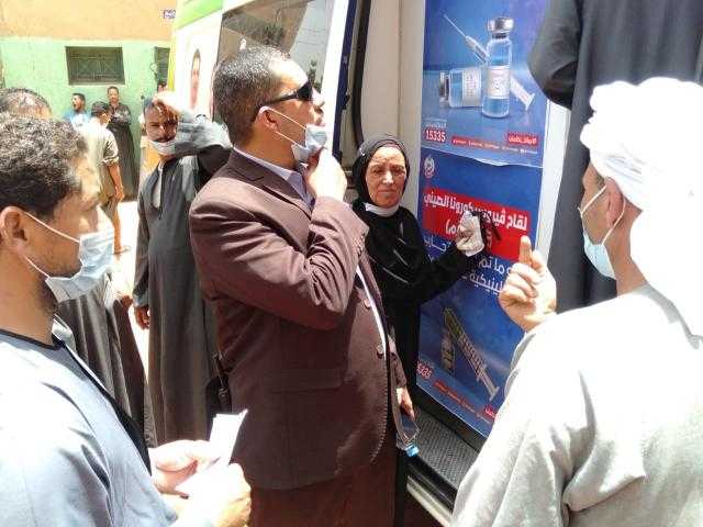 إطلاق سيارات متنقلة لتلقي لقاح فيروس كورونا المستجد بأسيوط