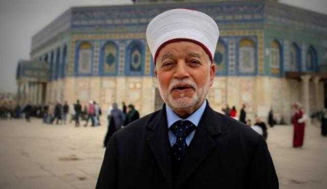 مفتي فلسطين يناشد العرب والمسلمين إنقاذ القدس ويحذر من حرب دينية