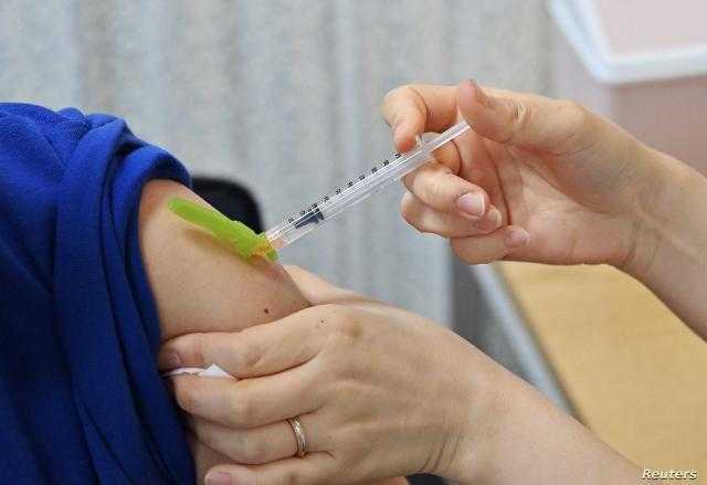 عضو بالعليا للفيروسات: ”اللي أتصاب بكورونا ممكن ميخدش اللقاح أو يأخذ جرعة واحدة”