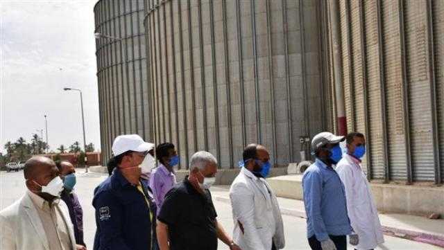 محافظ أسوان يتابع جهود استلام محصول القمح بإجمالى 130 ألف طن حتى الآن