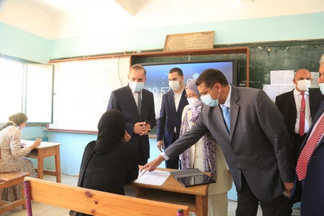 خط أحمر