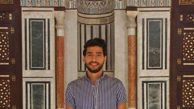 طالب كلية اللغات والترجمة يفوز بالمركز الأول بمسابقة وزارة الأوقاف