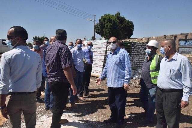 محافظ أسيوط يتفقد أعمال إنشاء مشروعي صرف صحي بقريتي «مسارة وكومبوها»