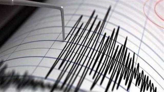 زلزال بقوة 5.1 درجة يضرب محافظة وسط إيران