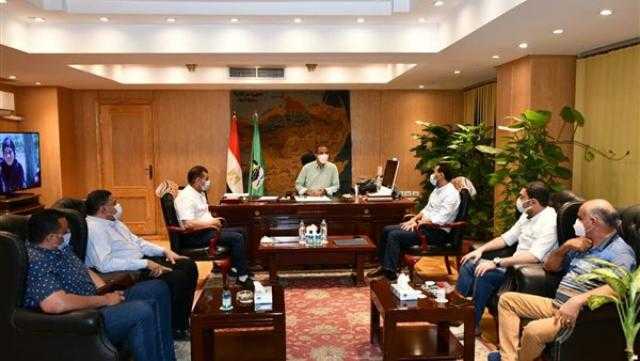 محافظ الفيوم يوجه بتكثيف أعمال النظافة ورفع الإشغالات