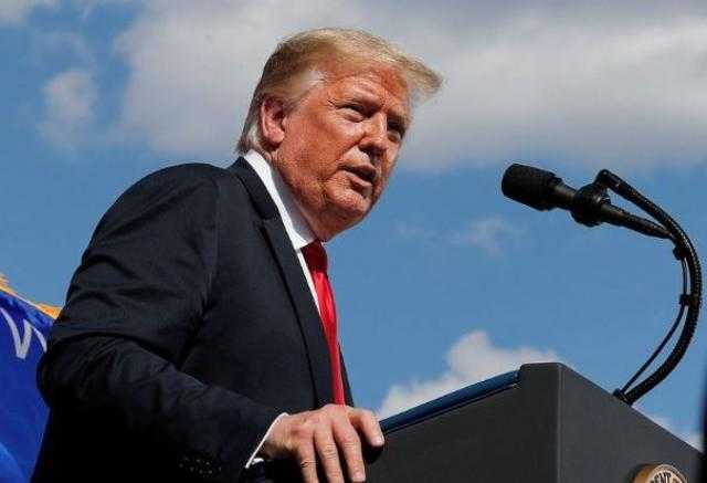 في أحدث خطواته للعودة إلى الأضواء.. ترامب ينظم تجمعا في فلوريدا