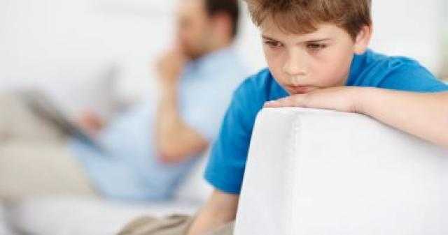 أسباب إصابة الأطفال بالتوحد.. أبرزها الوراثة والتدخين.. فيديو 