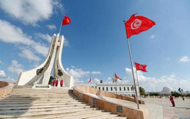 حركة النهضة تدعو لتكوين حكومة سياسية في منعرج جديد للأزمة في تونس