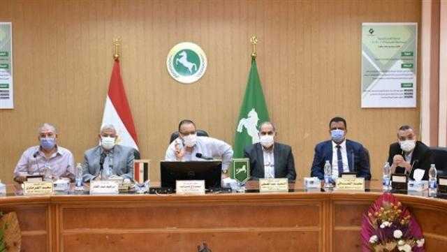 محافظ الشرقية يعقد اجتماعا للاطمئنان على جاهزية اللجان لاستقبال امتحانات الثانوية العامة