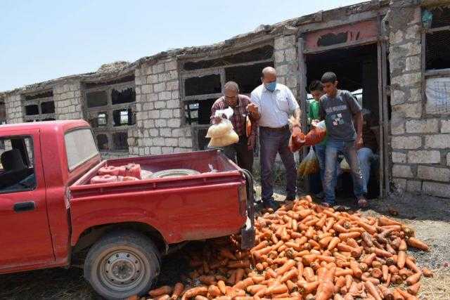 ضبط وإعدام 32 طن أغذية وتشميع مصنع مخللات بالشرقية