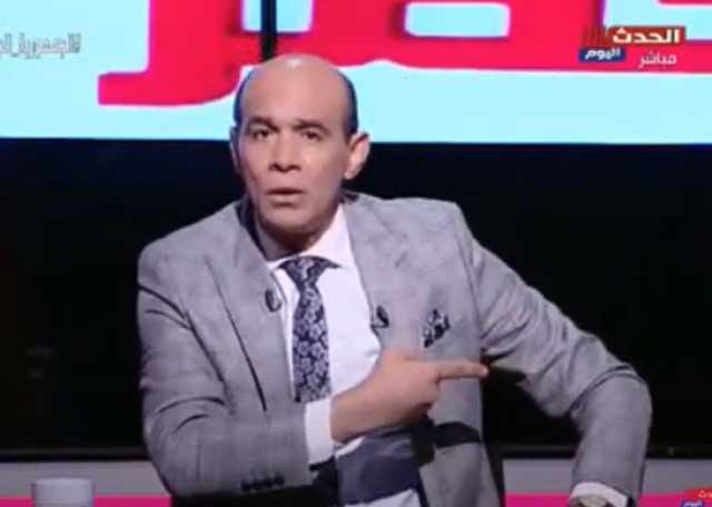 محمد موسى ينفعل على الهواء بسبب سرقة مليون جنيه مخصصة لتطوير نادي البيضا.. فيديو