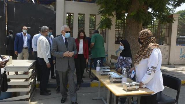 خط أحمر