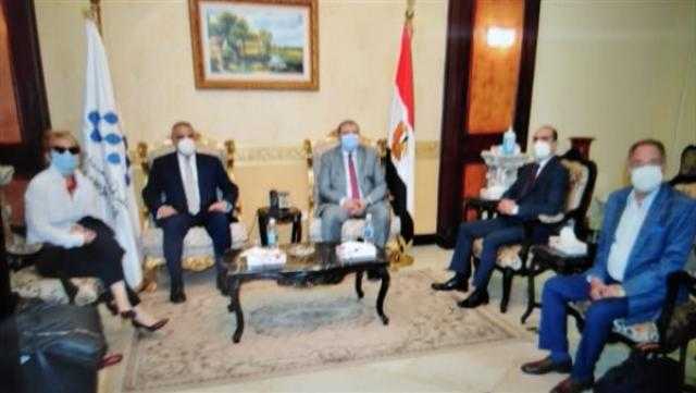 محافظ سوهاج يستقبل وزير القوى العاملة