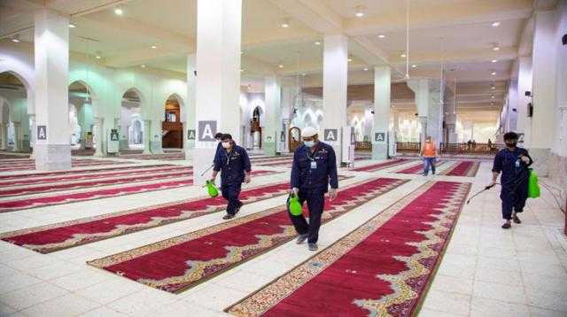 وزارة الشؤون الإسلامية تكمل مشروع فرش مساجد المشاعر المقدسة